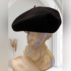 Black and Cream Beret